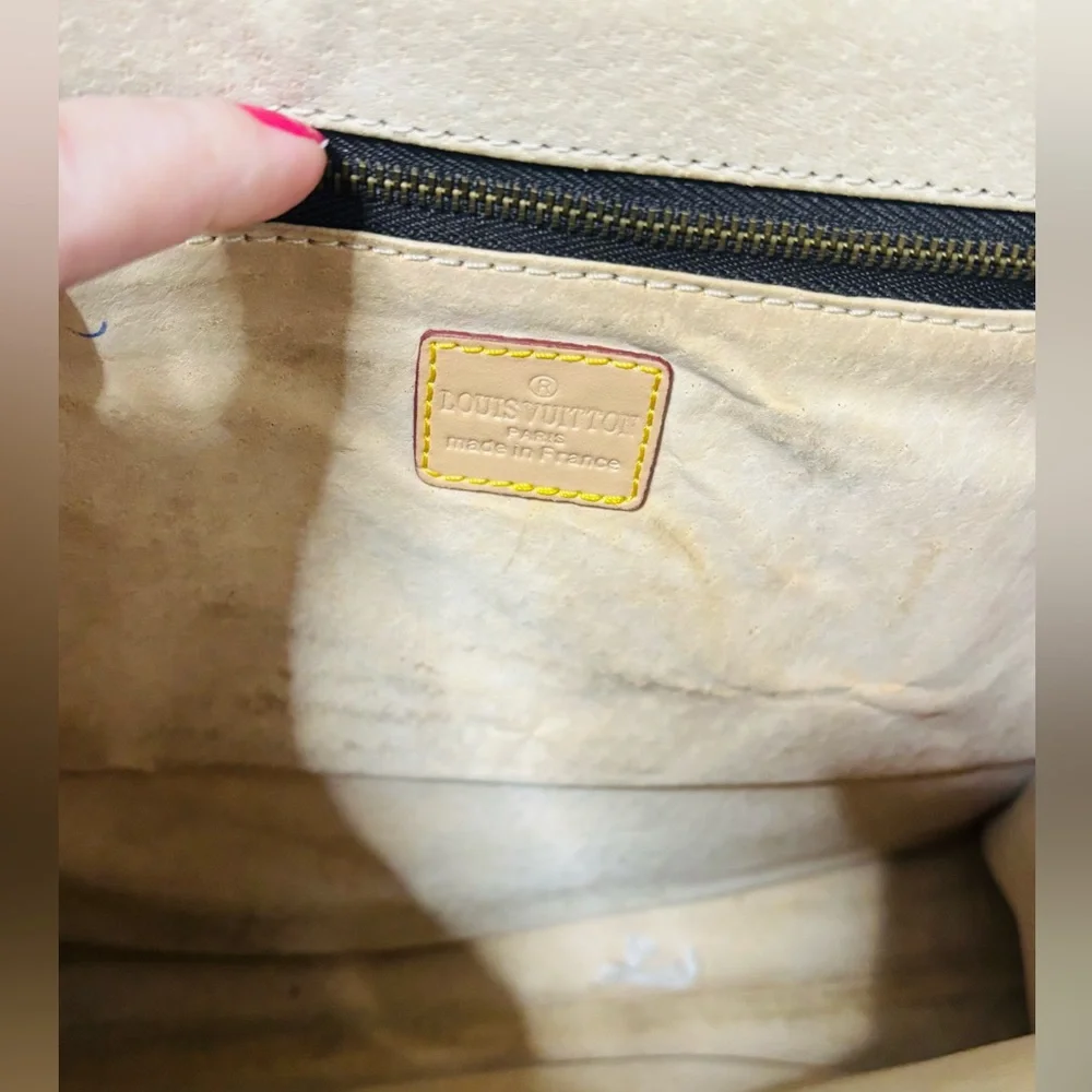 Louis Vuitton Monogram Brown and Gold Handbag - Picture 3 of 6